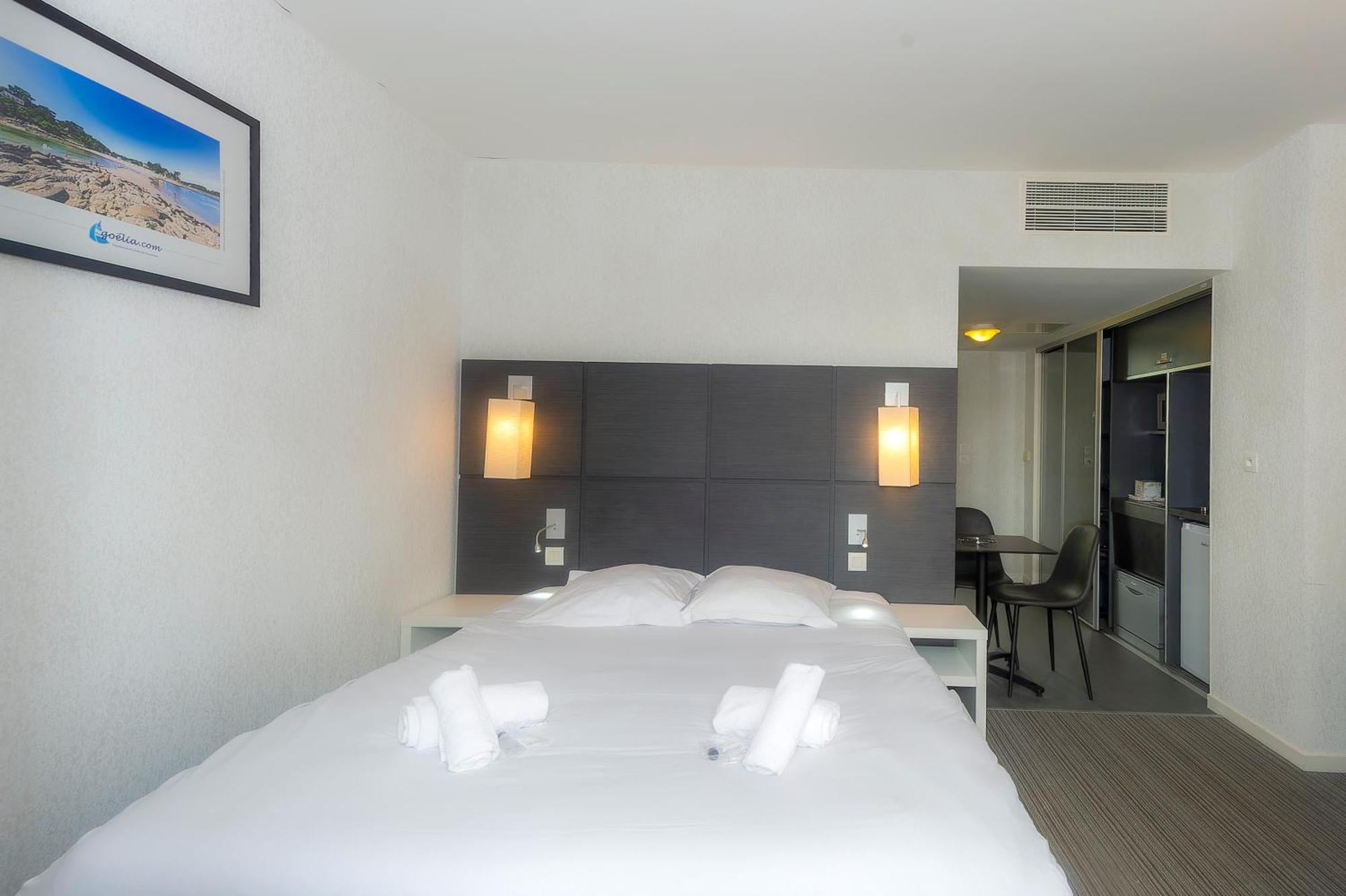 Residence Goelia Le Domaine De ปง-ตาเวน ภายนอก รูปภาพ